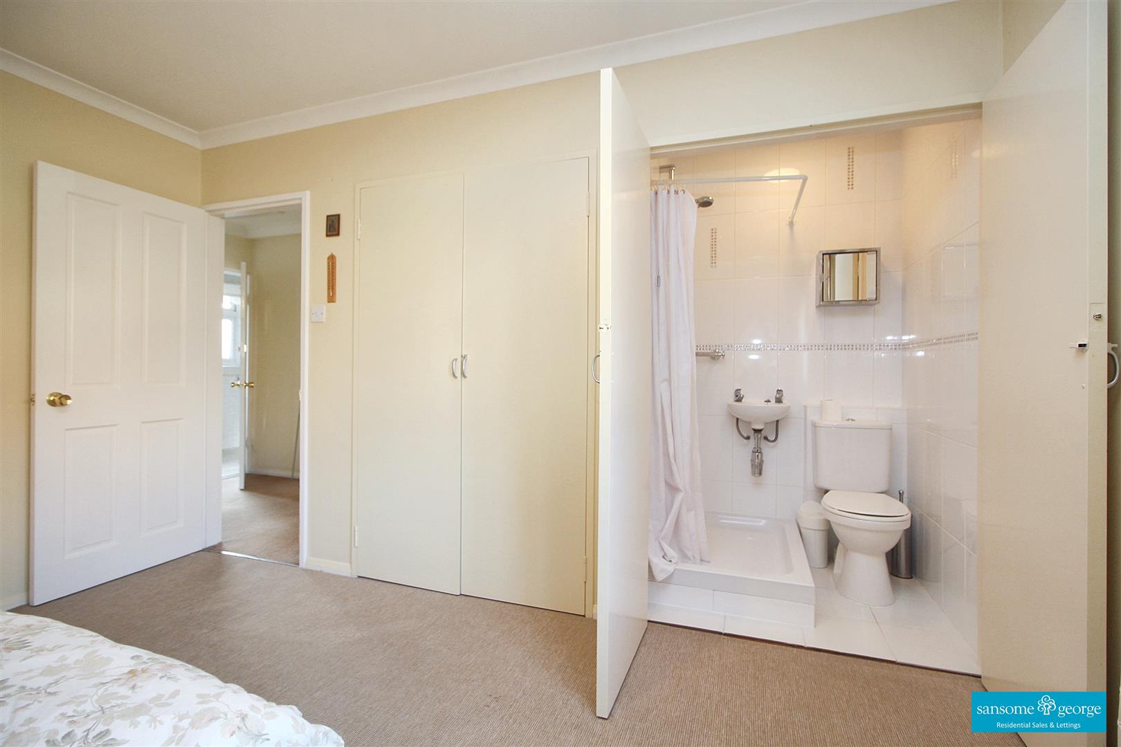 Southerndene Close, Tilehurst, Reading